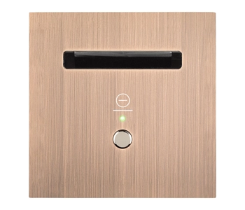 029_SS_Axia-BS_Card-Holder_ON_round01.webp